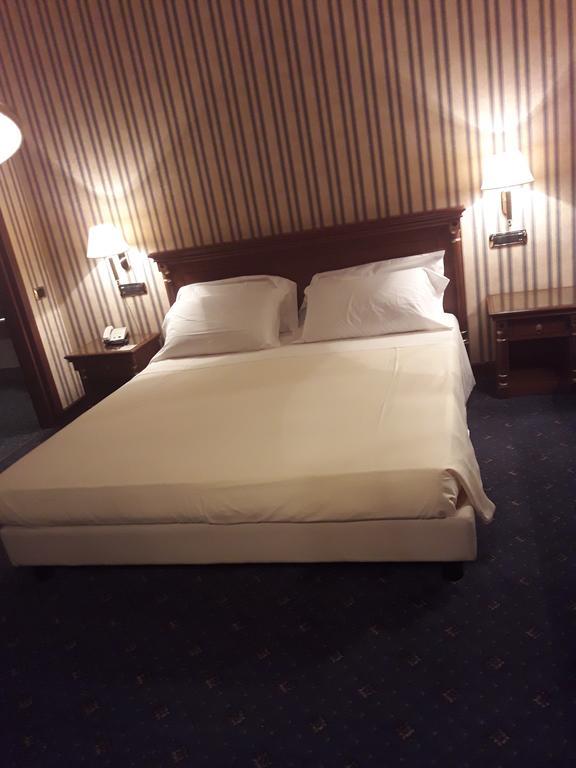 Hotel Jolly Castrovillari Eksteriør bilde