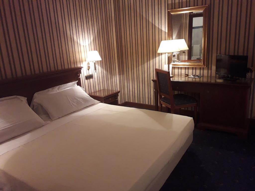 Hotel Jolly Castrovillari Eksteriør bilde